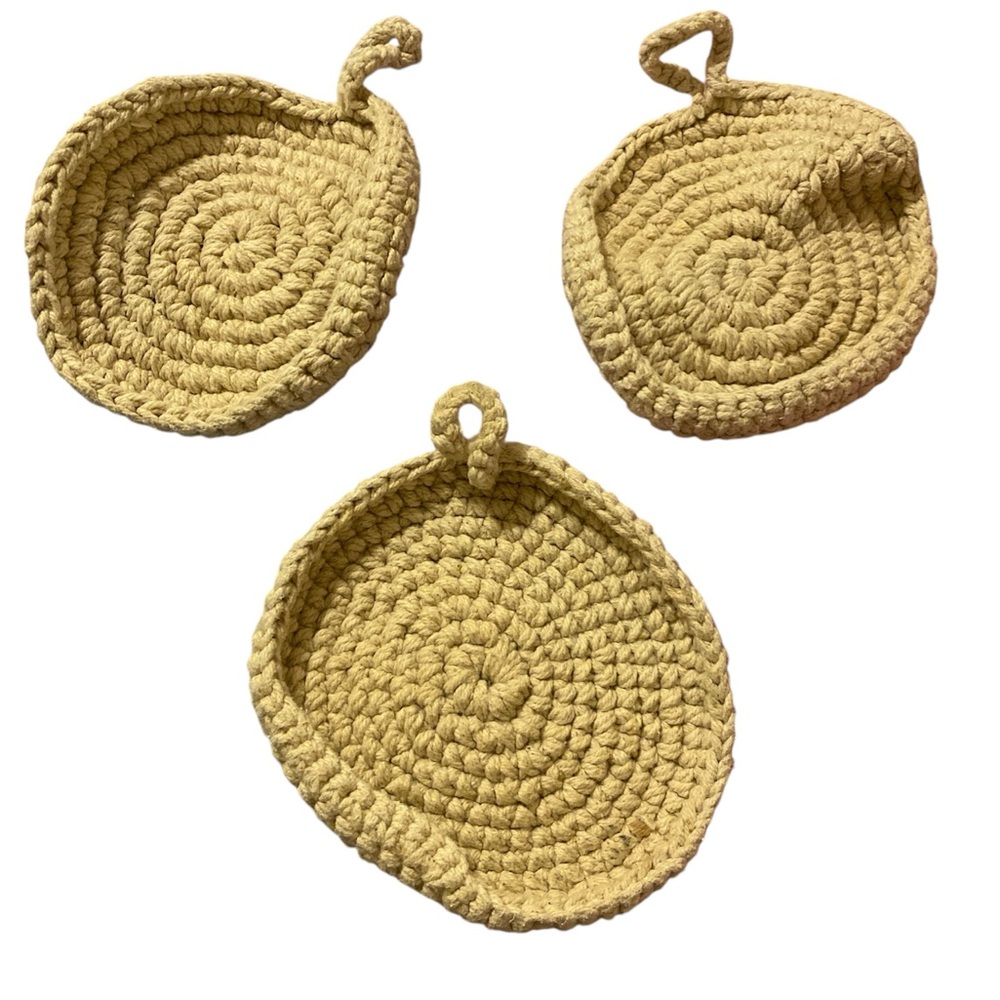 Crochet hot pad 3pc pot holders 6” diameter